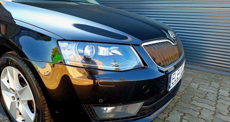 Skoda Octavia cena 33000 przebieg: 283000, rok produkcji 2014 z Czarne małe 46